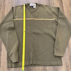 High Sierra Men's V-Neck Olive Sweater